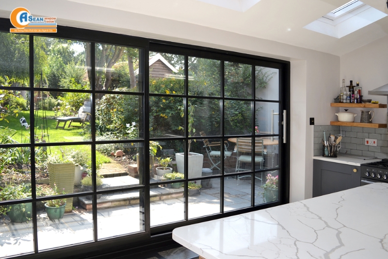 Cửa Nhôm Xingfa Màu Đen