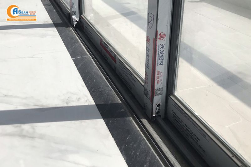 các loại bánh xe cửa lùa