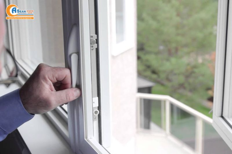 cách trừ cửa sổ mở 4 cánh hệ 55