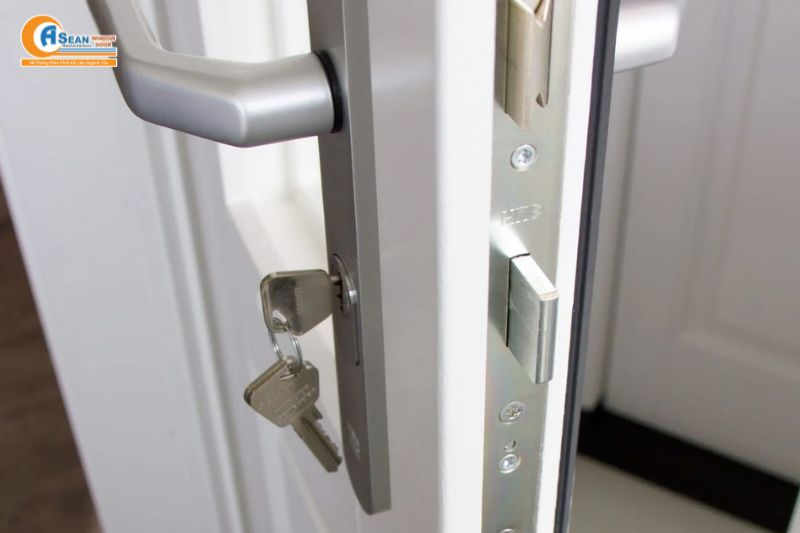 khóa cửa sổ lùa hệ 55
